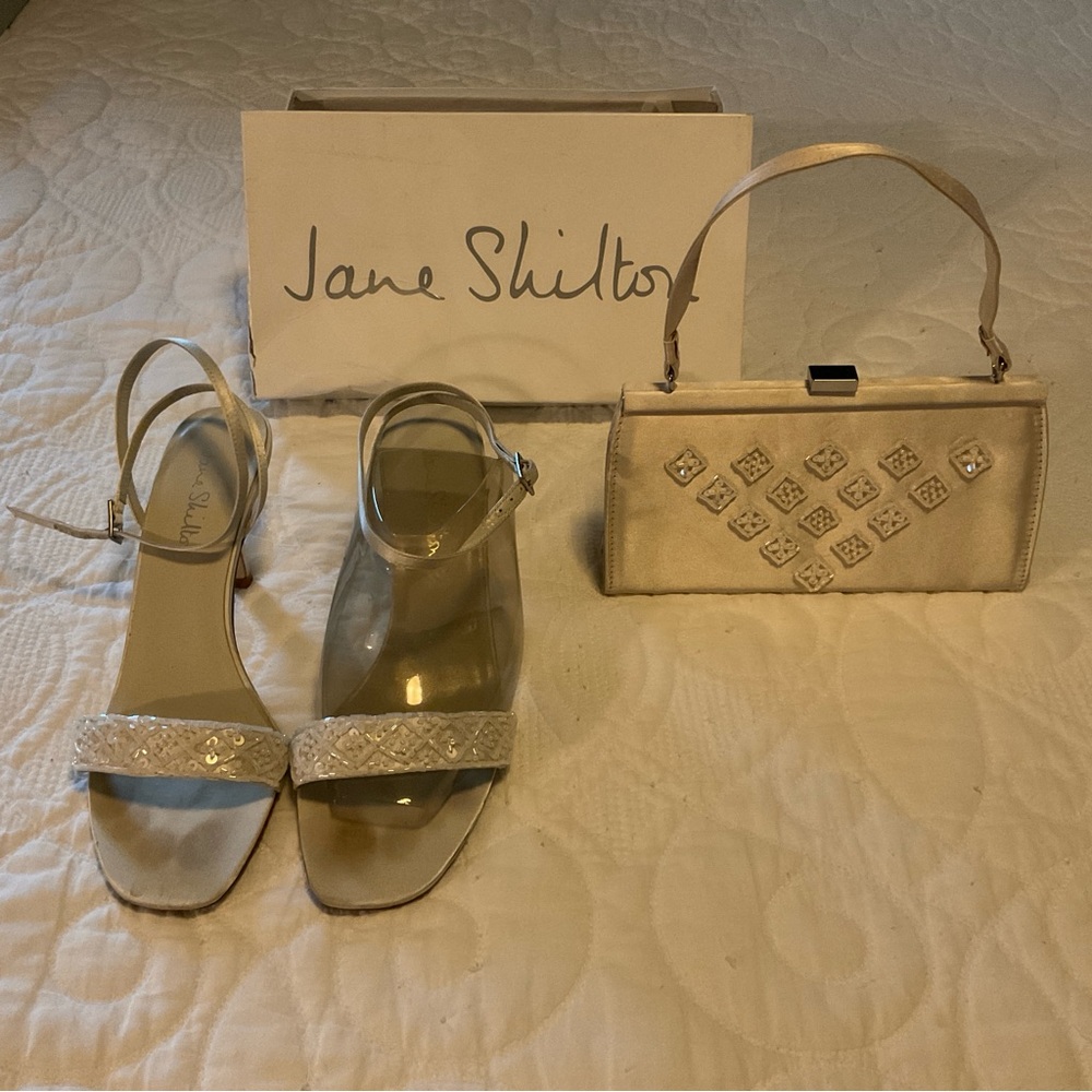 Cream Heels with Elegant Design